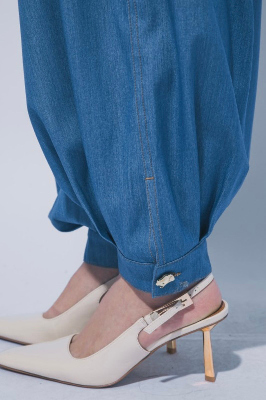 Balloon Leg Denim Pants
