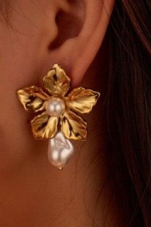18K Stainless Steel Tarnish-Free Flower Earrings
